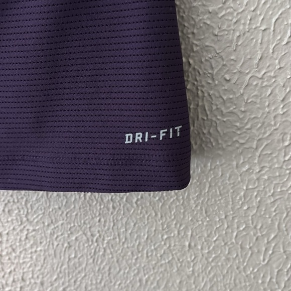 Women’s Nike Dri-Fit Active Top, Large, Keyhole Back, Purple - Picture 5 of 6